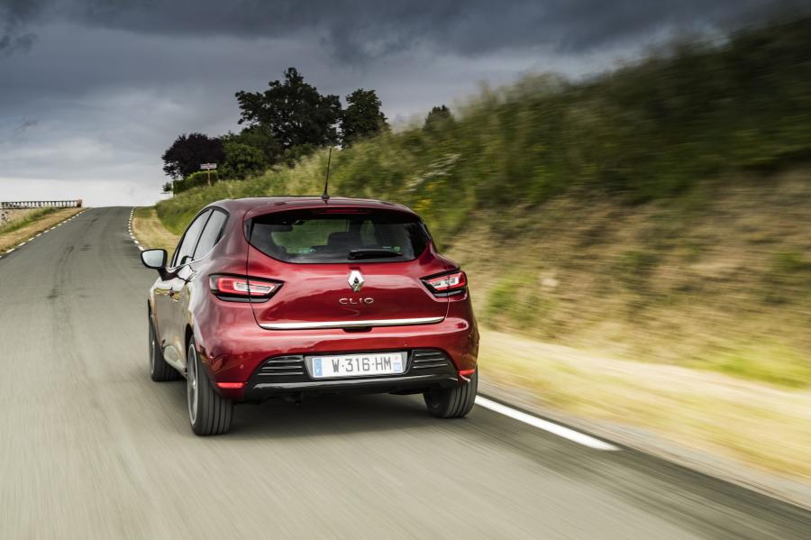  Renault Clio 2016 года  (фото 59 из 80)